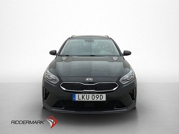 Kia Ceed 2 of 30