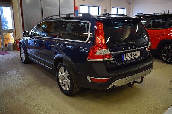 Volvo XC70 4 of 25