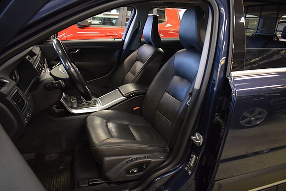 Volvo XC70 8 of 25