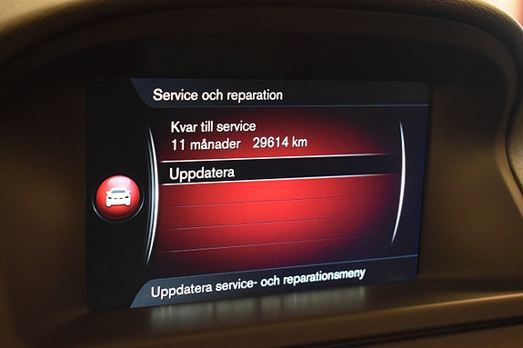 Volvo XC70 12 of 25