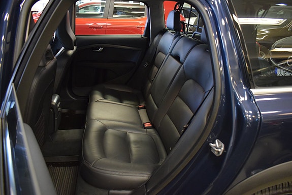 Volvo XC70 9 of 25