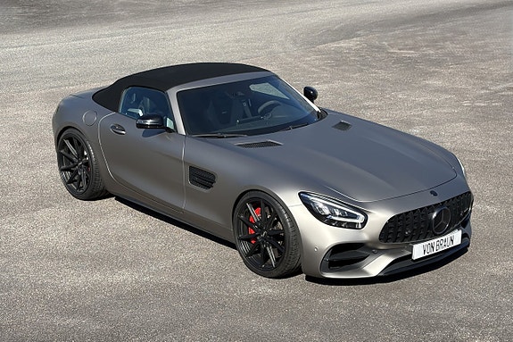 Mercedes-Benz AMG GT Roadster 2 of 5