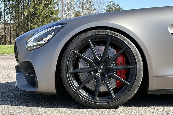 Mercedes-Benz AMG GT Roadster 10 of 25