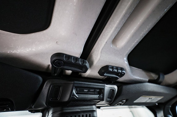 Jeep Wrangler 26 of 30