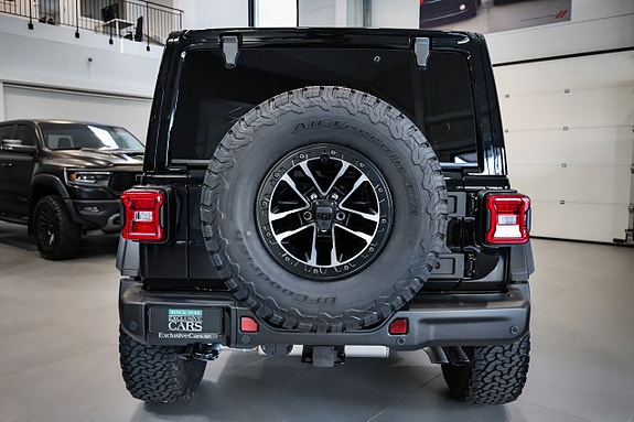 Jeep Wrangler 5 of 30