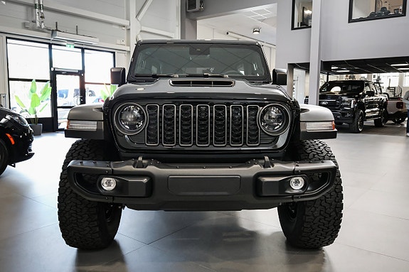 Jeep Wrangler 2 of 30