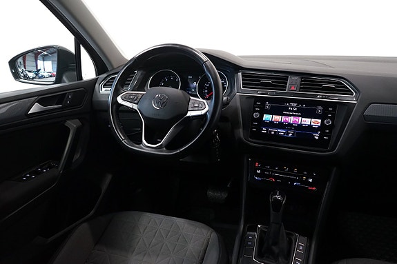 Volkswagen Tiguan 5 of 5
