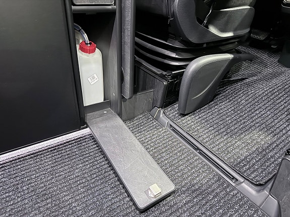 Mercedes-Benz Sprinter 319 11 of 26
