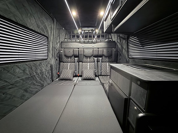 Mercedes-Benz Sprinter 319 16 of 26