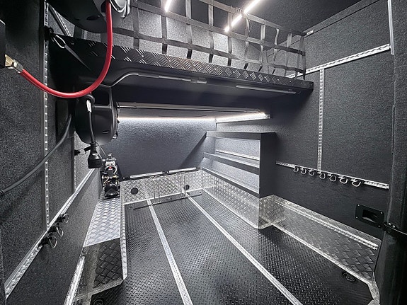 Mercedes-Benz Sprinter 319 25 of 26