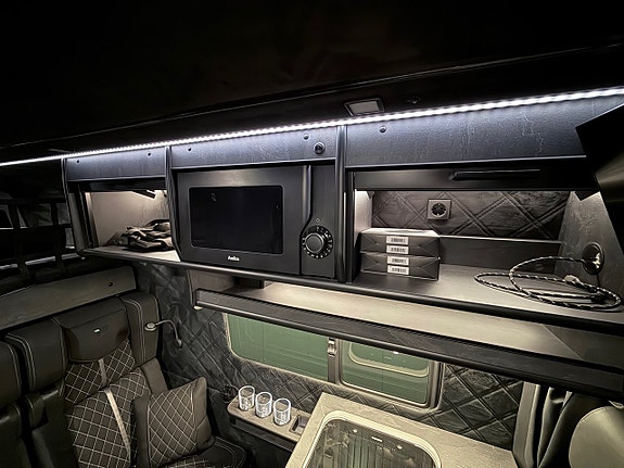 Mercedes-Benz Sprinter 319 13 of 26