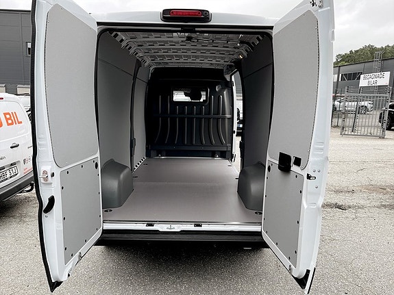 Peugeot Boxer 7 of 14