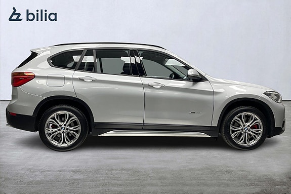 BMW X1 2 of 5