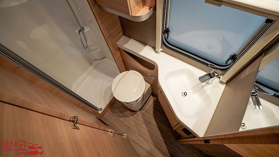 Knaus SÜDWIND BLACK SELECTION 580 UF | KAMPANJ 20 of 21
