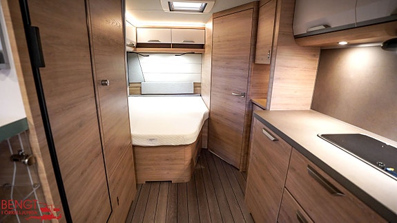 Knaus SÜDWIND BLACK SELECTION 580 UF | KAMPANJ 16 of 21