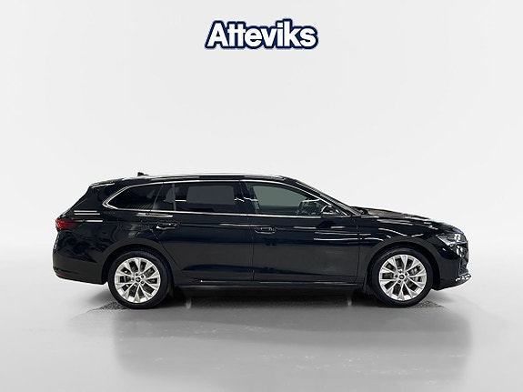 Skoda Superb 2 of 5