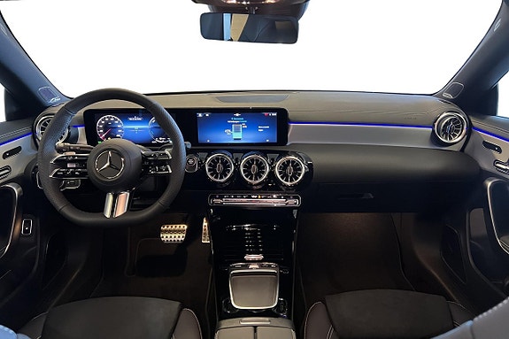 Mercedes-Benz A250 e 7 of 13