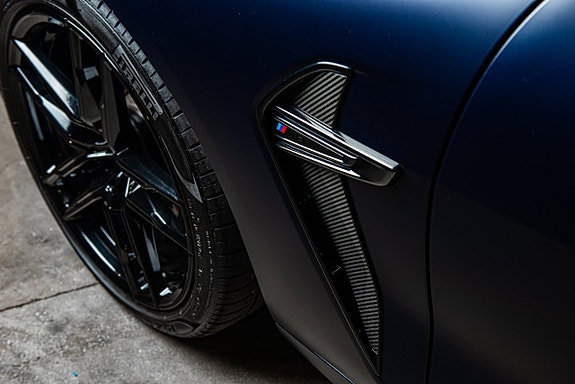 BMW M8 24 of 30