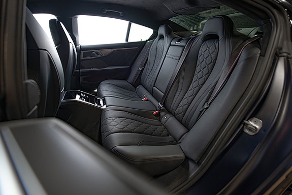 BMW M8 16 of 30