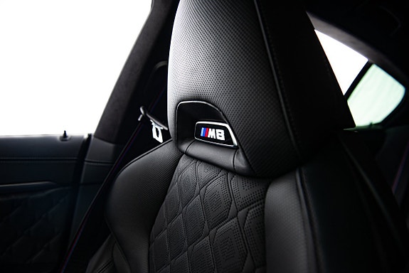 BMW M8 21 of 30