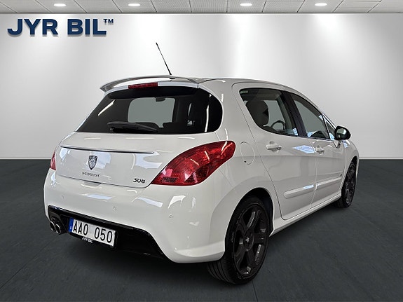 Peugeot 308 3 of 5