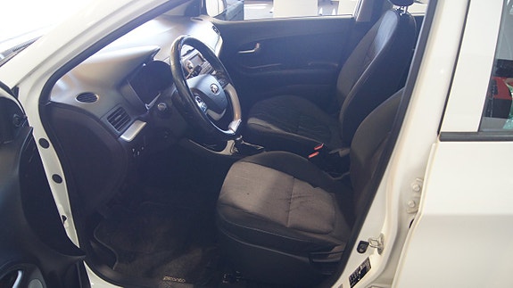 Kia Picanto 5 of 5
