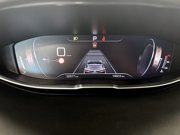 Peugeot 5008 8 of 17