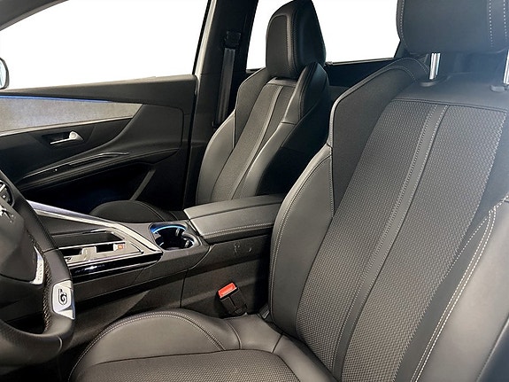 Peugeot 5008 5 of 5