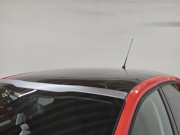 Peugeot 208 5 of 5
