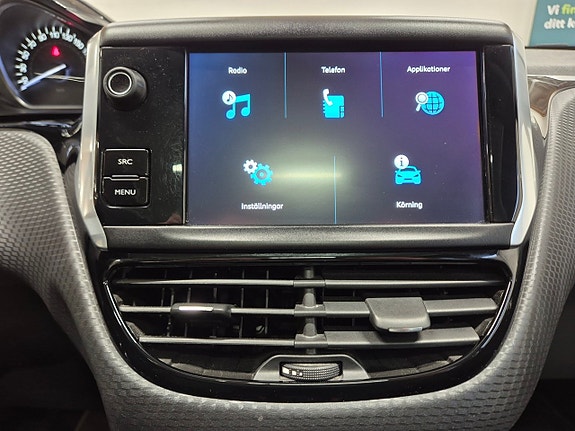 Peugeot 208 15 of 17