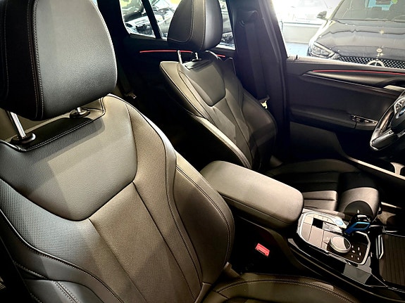 BMW iX3 14 of 28