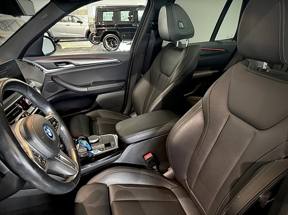 BMW iX3 27 of 28