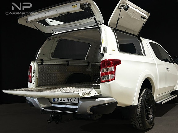 Mitsubishi L200 Club Cab 8 of 22