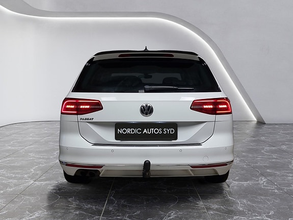 Volkswagen Passat 4 of 5