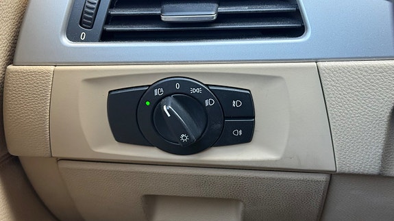 BMW 325i 12 of 29