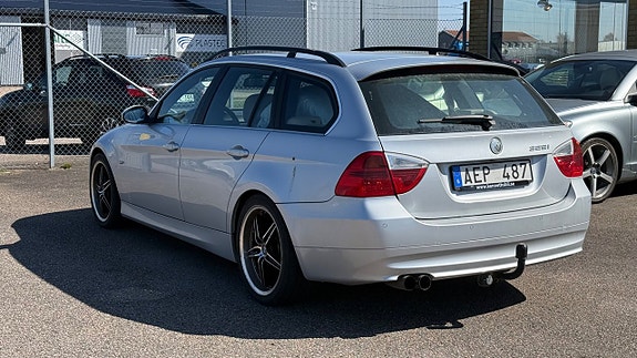 BMW 325i 6 of 29