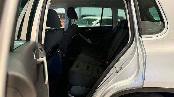 Volkswagen Tiguan 17 of 18