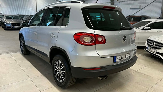 Volkswagen Tiguan 8 of 18