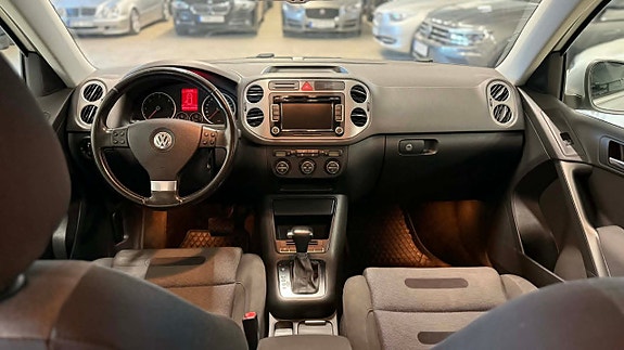 Volkswagen Tiguan 13 of 18