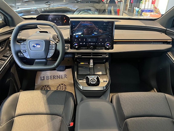 Subaru Uncharted 7 of 18