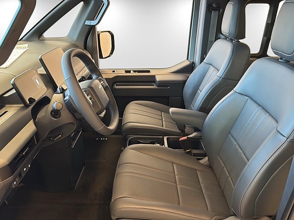 Kia PV5 8 of 20