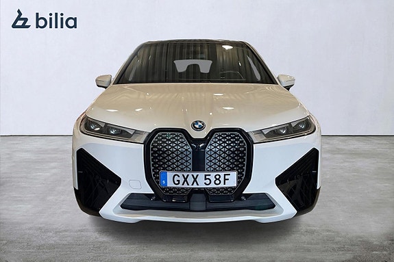 BMW iX 5 of 5
