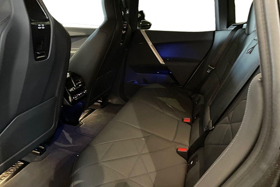 BMW iX 11 of 18