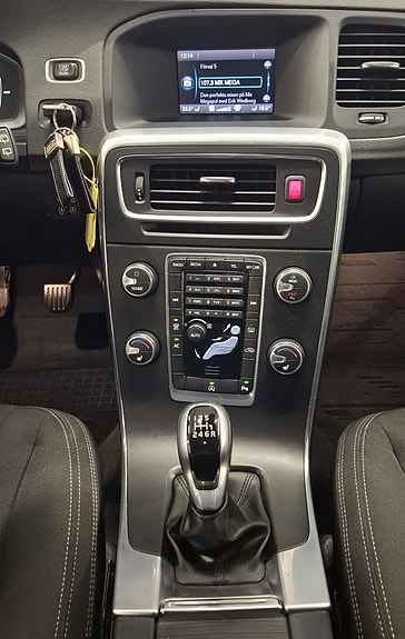 Volvo V60 22 of 22