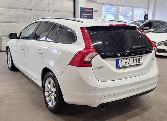 Volvo V60 5 of 22
