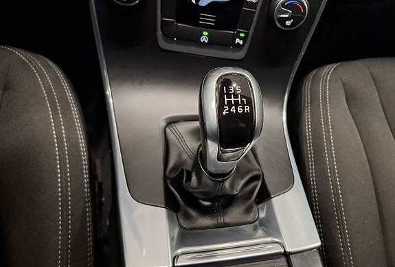 Volvo V60 17 of 22