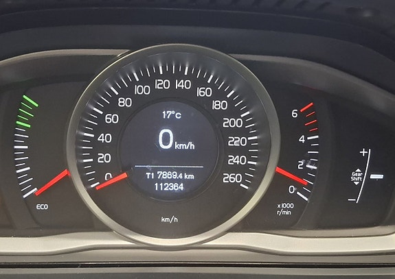 Volvo V60 16 of 22