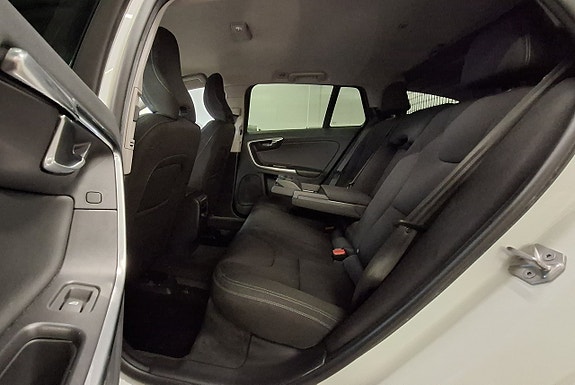 Volvo V60 12 of 22