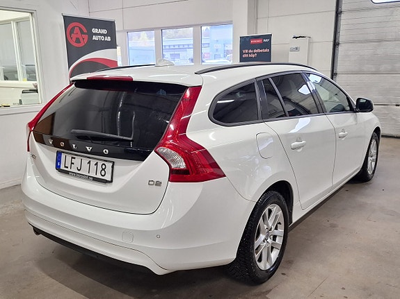 Volvo V60 4 of 22