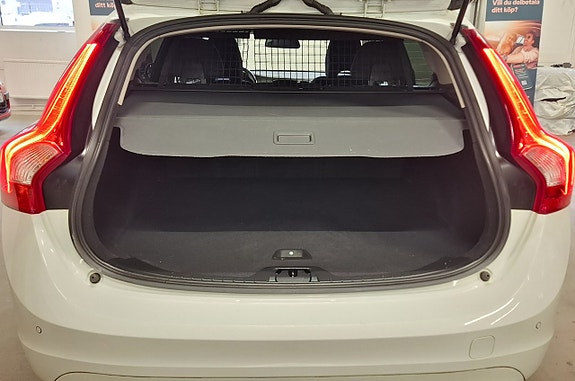 Volvo V60 10 of 22
